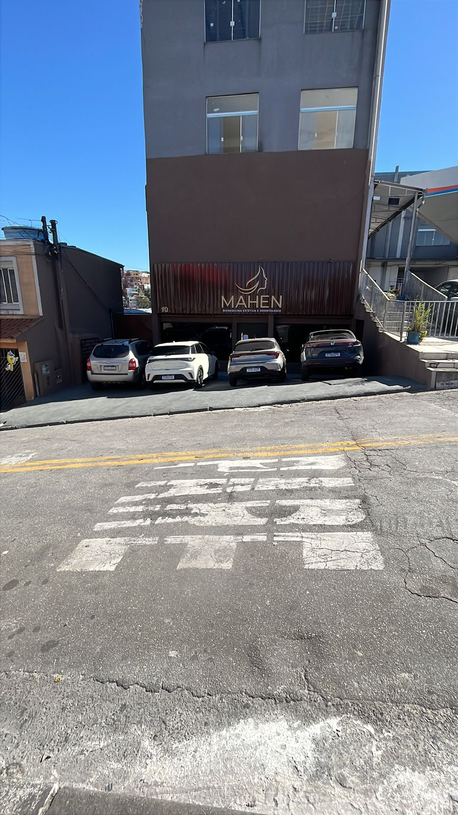 Fachada da Clínica Mahen em Taboão da Serra